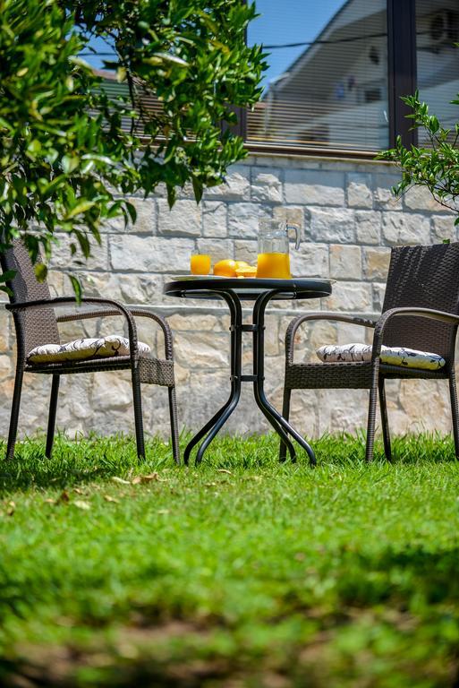 Apartmani Krgusic Tivat Exterior foto